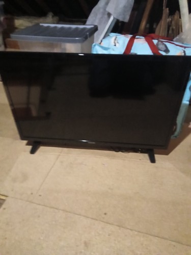 Toshiba 32in with remote - toshiba,