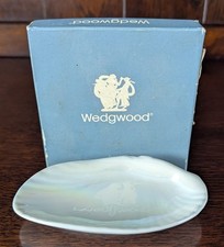 Boxed VGC Vintage English Wedgwood Nautilus Lustre White Shell Trinket Dish