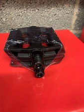 CUBE Acid Black Resin Large