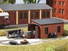 H0n2 Gauge - Locomotive Shed +