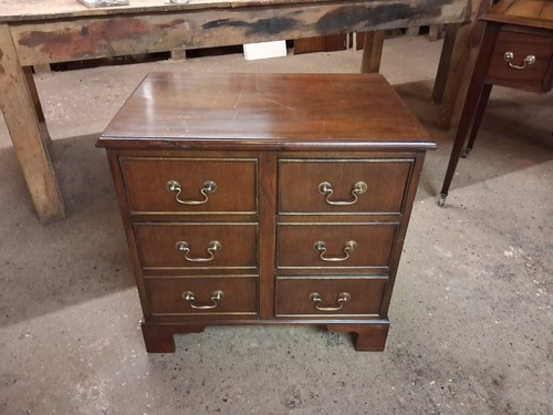 Small chest drawers - small,