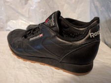 Reebok classic leather black gum trainers (Size 9)