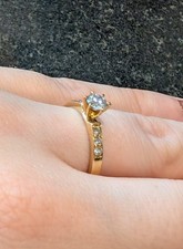 14 ct yellow gold ring with