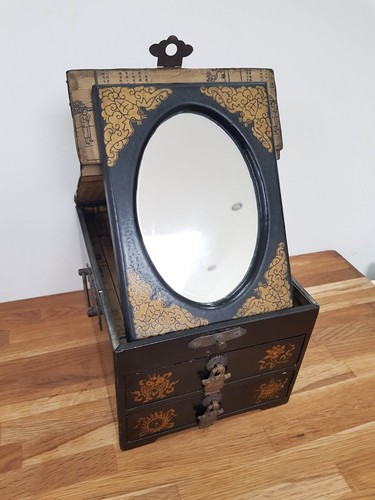 Chinese lacquered wooden - lacquered,