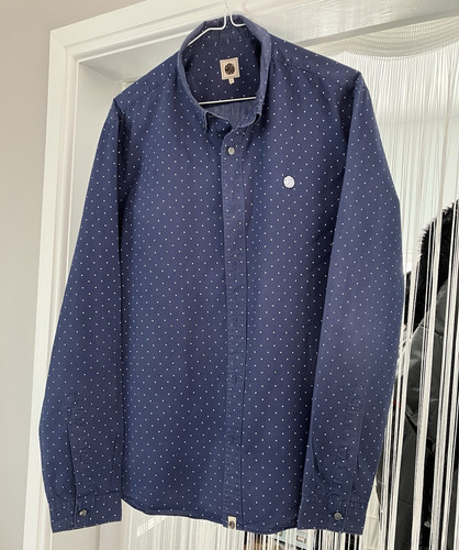Pretty green men blue - green,