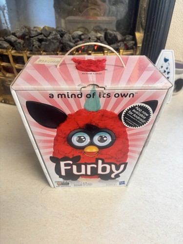 Furby interactive plush red - furby,