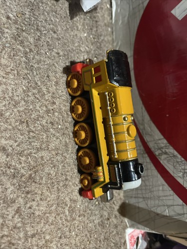 Thomas the tank engine - thomas,