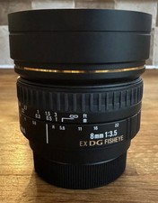 Sigma 8mm f3.5 EX DG Circular Fisheye Lens with case - Nikon Fit; Mint Condition