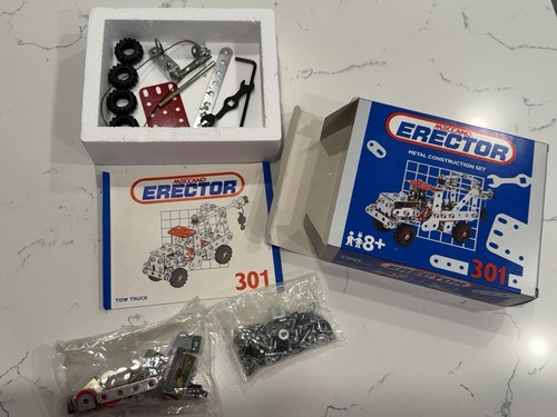 Vintage meccano erector - meccano, metal