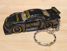 1/64 DIECAST MODEL CAR