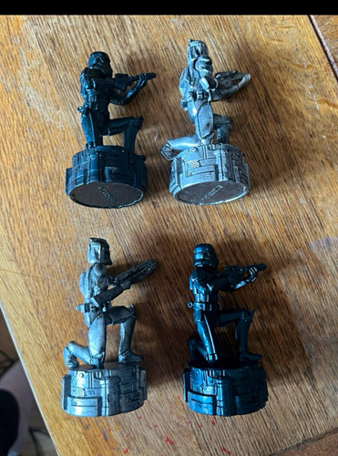 Star wars chess pieces - 4x,