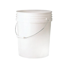 Grit Guard 5 Gallon Heavy Duty Wash Bucket With Reinforced Shoulders - White