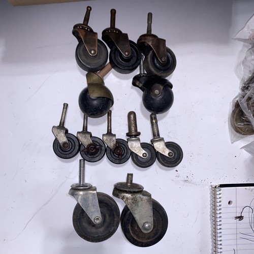 Assorted brass metal - 12,