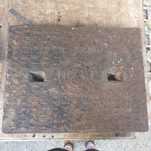 Cast iron manhole cover 660mm - cover,