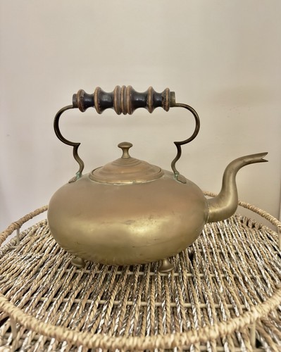 Vintage brass teapot drink - vintage, teapot.
