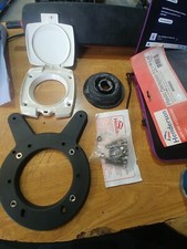 Henderson MH9906 Plastic Deckplate Kit c/w Lid for MK5 Yacht Boat