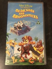 Bedknobs and Broomsticks VHS Walt Disney Classics with Angela Lansbury 