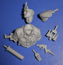 1/10 WWII German Officer Resin Model Bust Military Theme Unassembled