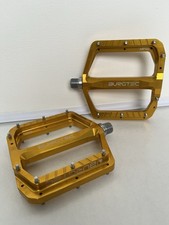Burgtec MK5 Penthouse Flat Pedals In Gold