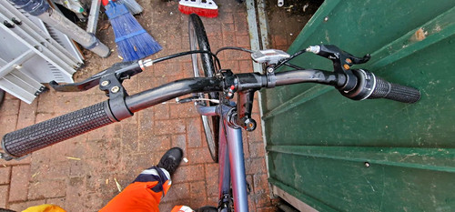 Carrera 700c hybrid bike - 700c,