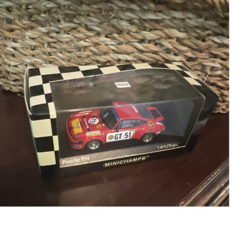 Minichamps porsche 934 51 - minichamps,