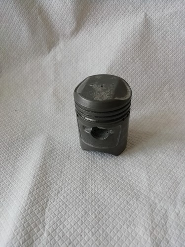 Honda c100 piston 025mm bare - +025mm,