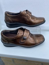 Padders “ Simone” Ladies Brown Metallic Look Adjustable Fastening Shoes Size 4E