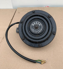 Bosch 6 volt Horn with bracket.