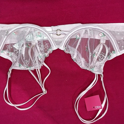 By boutique leah - b,