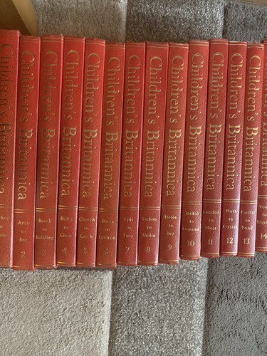 Childrens encyclopaedia - childrens,