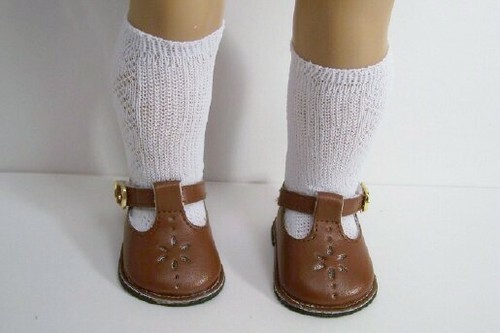 Brown school strap close - t-strap,