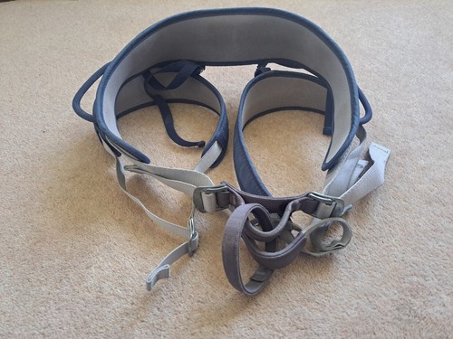 Petzl corax climbing harness - climbing,