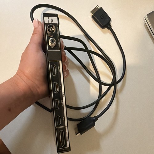 Samsung one connect box - one,