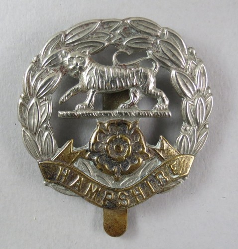 Military cap badge hampshire - badge,