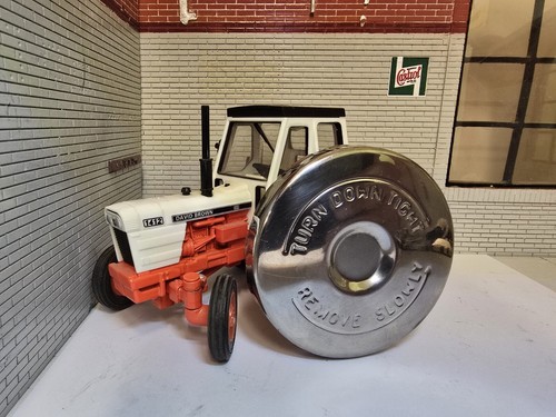 David brown leyland nuffield - brown,