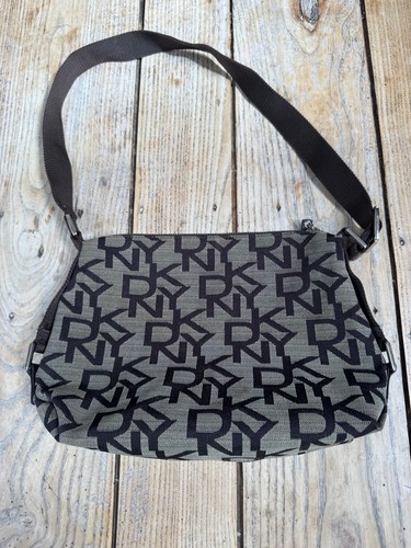 Lovely dkny donna karan - lovely,