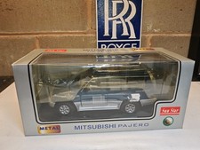 Sunstar 1:18 Mitsubishi Pajero