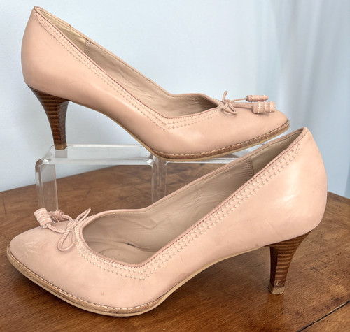 Clarks narrative deeta - clarks,