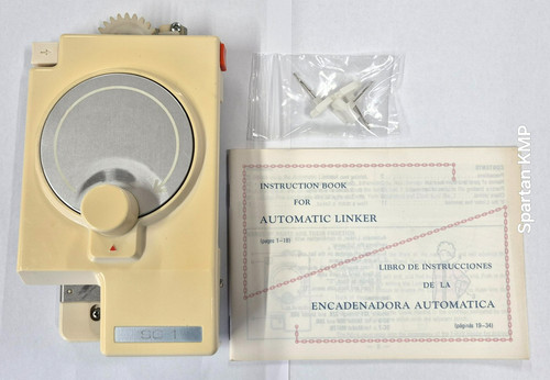 Knitmaster knitting machine - knitting,