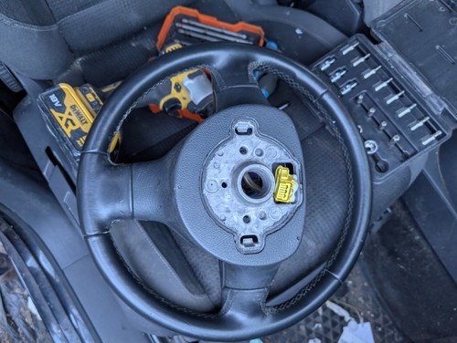 Volkswagen touran steering - volkswagen,