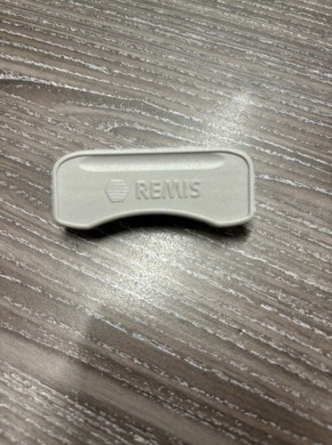 Remis blind clip