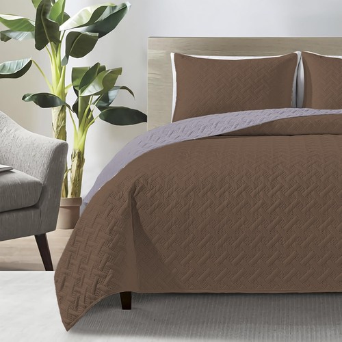 Quilted bedspread basket - quilted,