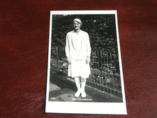 ORIGINAL  REAL PHOTO TENNIS SPORTING POSTCARD - MISS P.W. ANDERSON, E. TRIM & Co