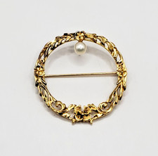 Vintage Round Floral Leaf
