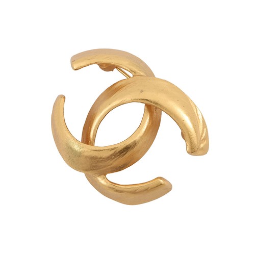 Chanel logo brooch gold - chanel,