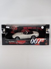 AUTOart 1/18 Toyota 2000GT