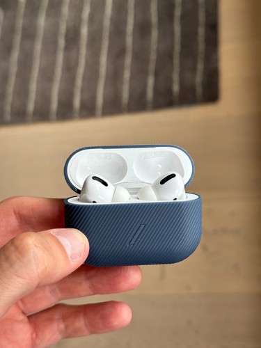 Apple airpods pro - 1st, gen