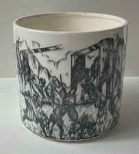 Vintage Rare “Old Pal” Medieval Battle Scene Ceramic Planter, Pot, Collectable