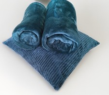 2 X Cosy throws, Med (120 X 150) , Leg  (145x180) & Matching Cushion In Juniper