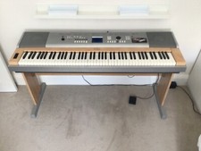 Yamaha DGX-620 Portable Grand Digital Piano